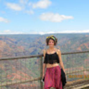 Meet your Posher, Khiara